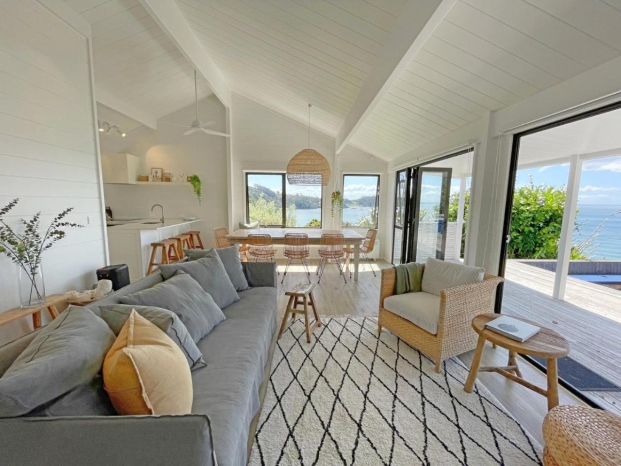 Seaview Estate - Stay Waiheke Onetangi Exterior photo