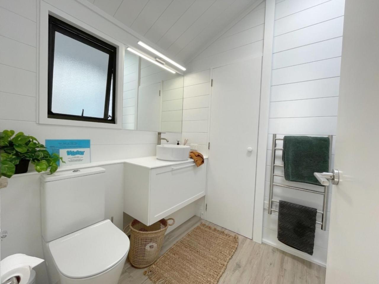 Seaview Estate - Stay Waiheke Onetangi Exterior photo