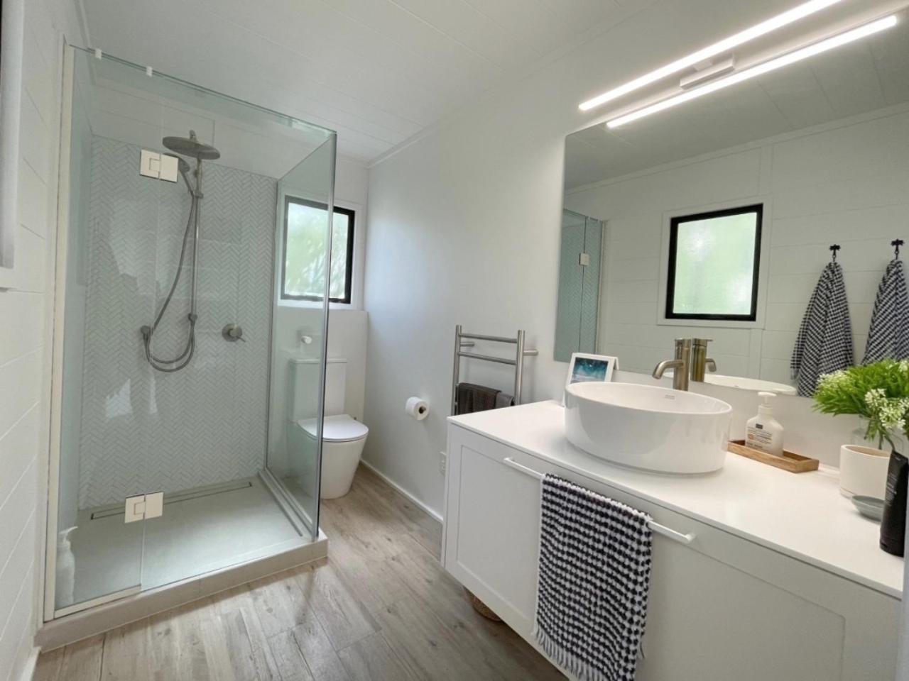 Seaview Estate - Stay Waiheke Onetangi Exterior photo